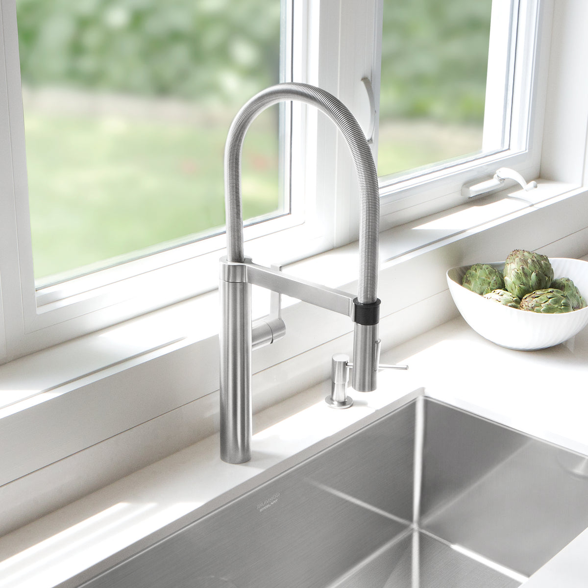 Blanco 401222- BLANCOCULINA Pull-Down Kitchen Faucet, Classic Steel - FaucetExpress.ca