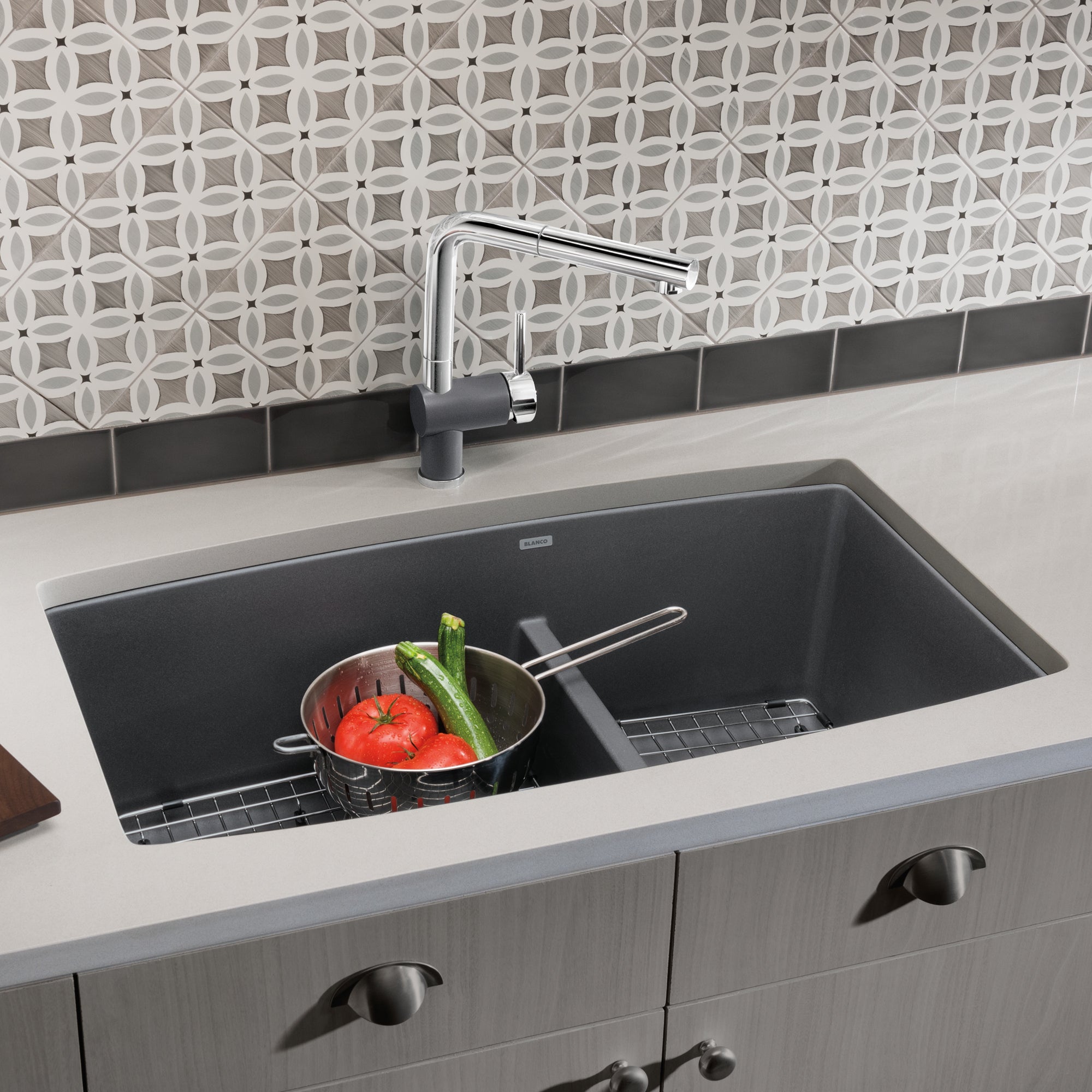 Blanco 401418- PERFORMA U 1¾ Low Divide Undermount Sink, SILGRANIT®, Cinder - FaucetExpress.ca