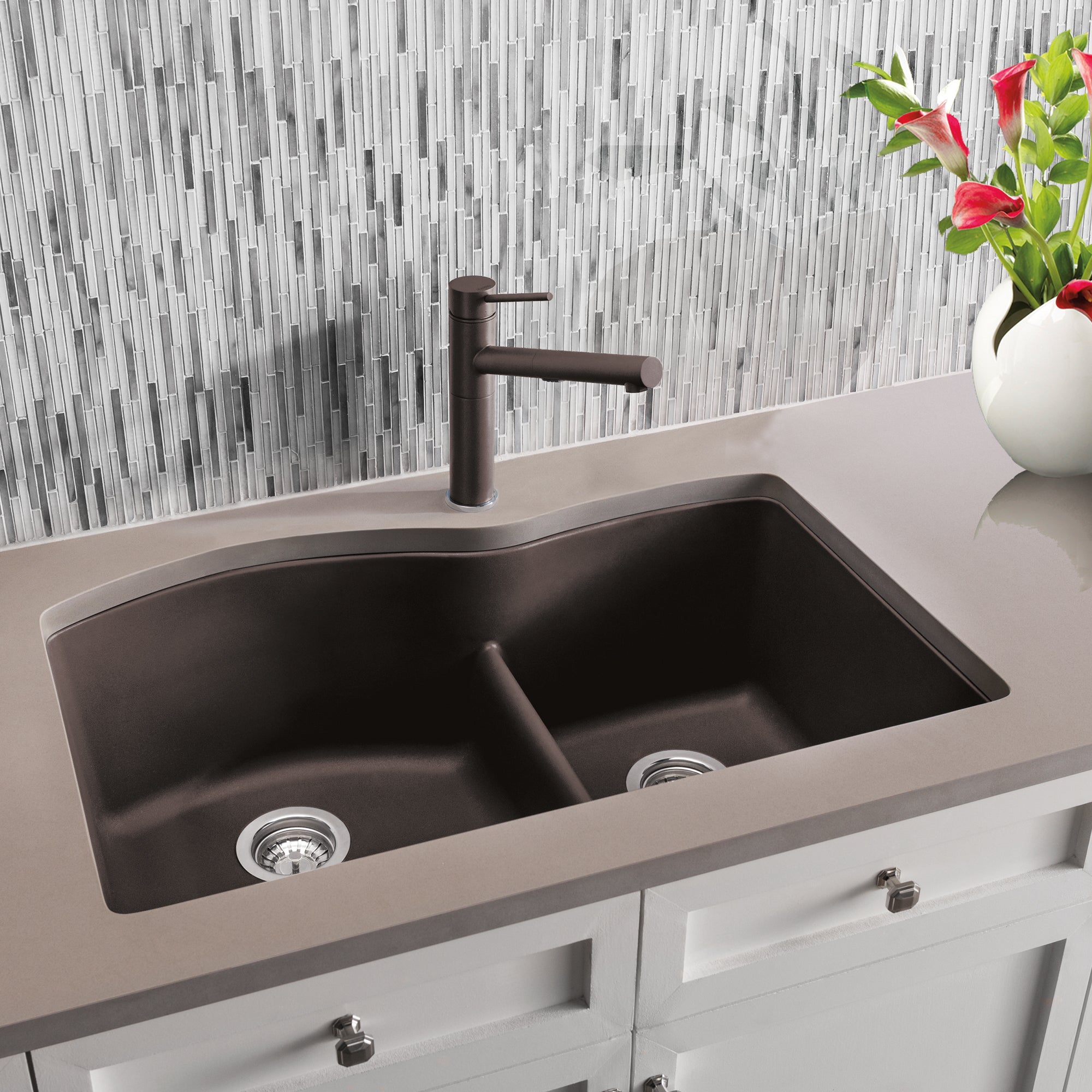 Blanco 401573- DIAMOND U 1 ¾ Low Divide Double Bowl Sink, Café - FaucetExpress.ca