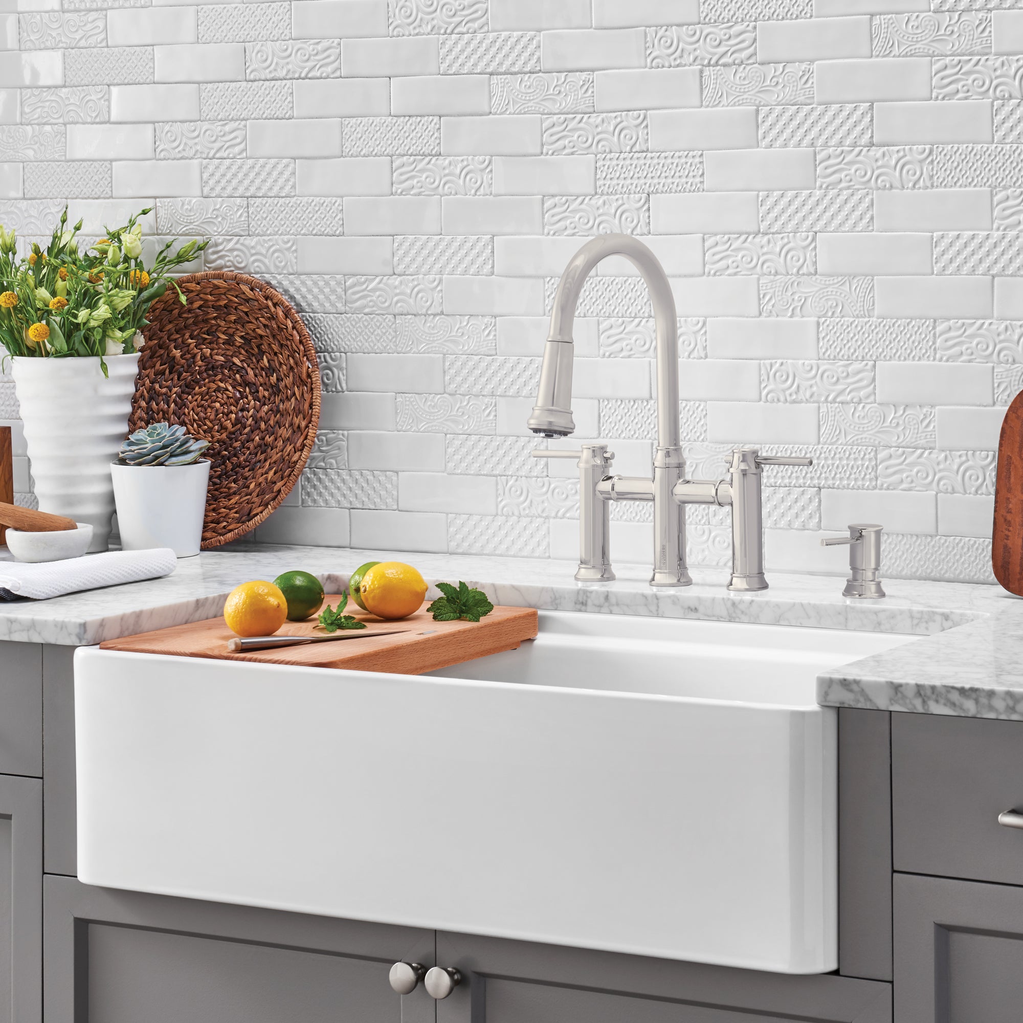 Blanco 401808- PROFINA 36" Farmhouse Kitchen Sink, Fireclay, Ceramic White - FaucetExpress.ca