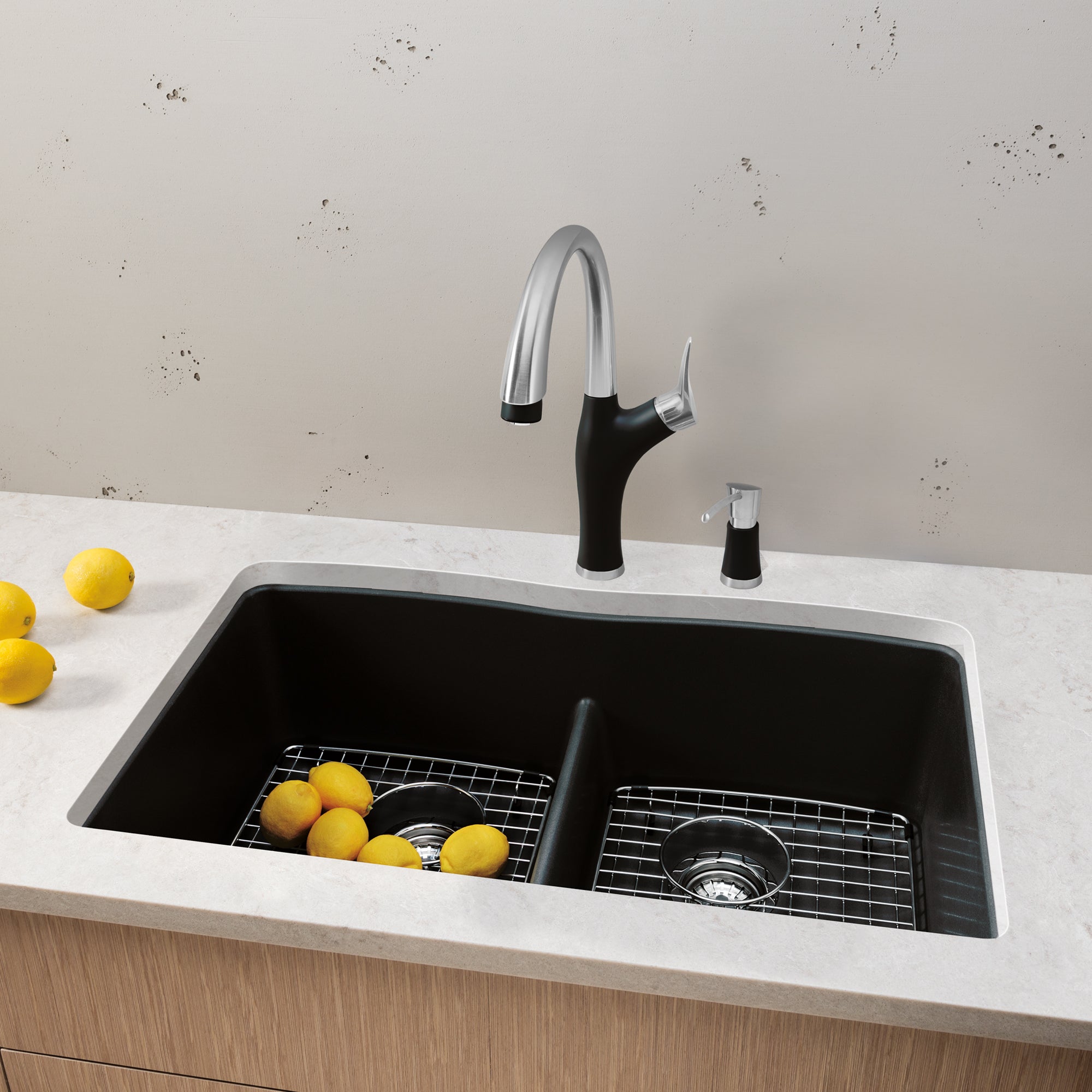 Blanco 401834- DIAMOND U 2 Low Divide Kitchen Sink, SILGRANIT®, Anthracite - FaucetExpress.ca