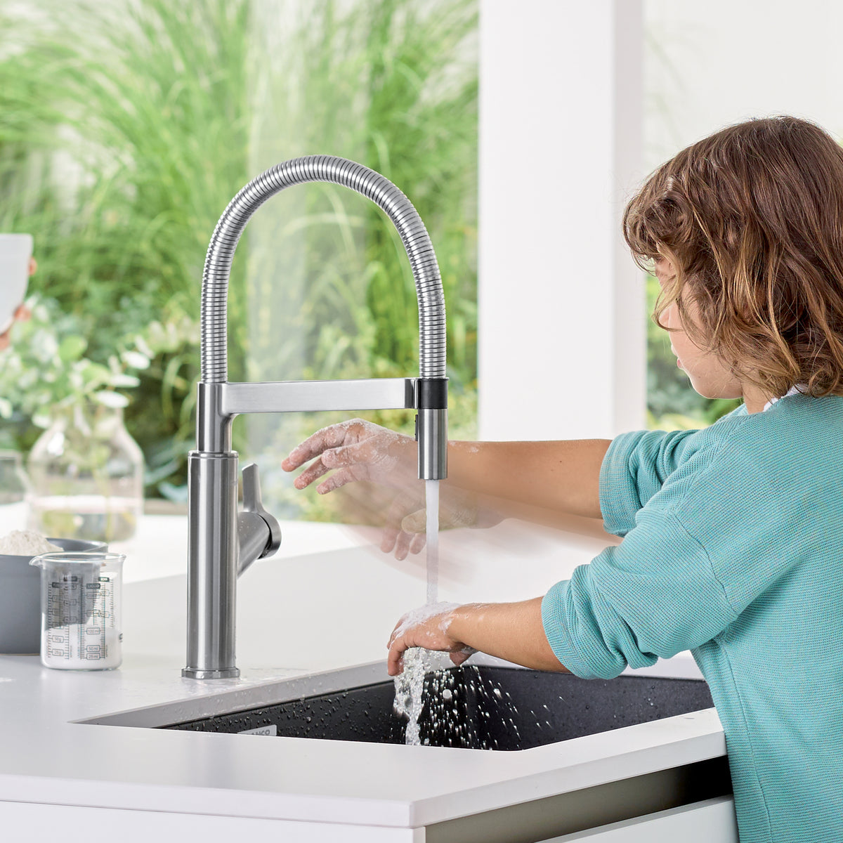 Blanco 401993- SOLENTA SENSO Hands-Free Sensor Faucet, Stainless Finish - FaucetExpress.ca