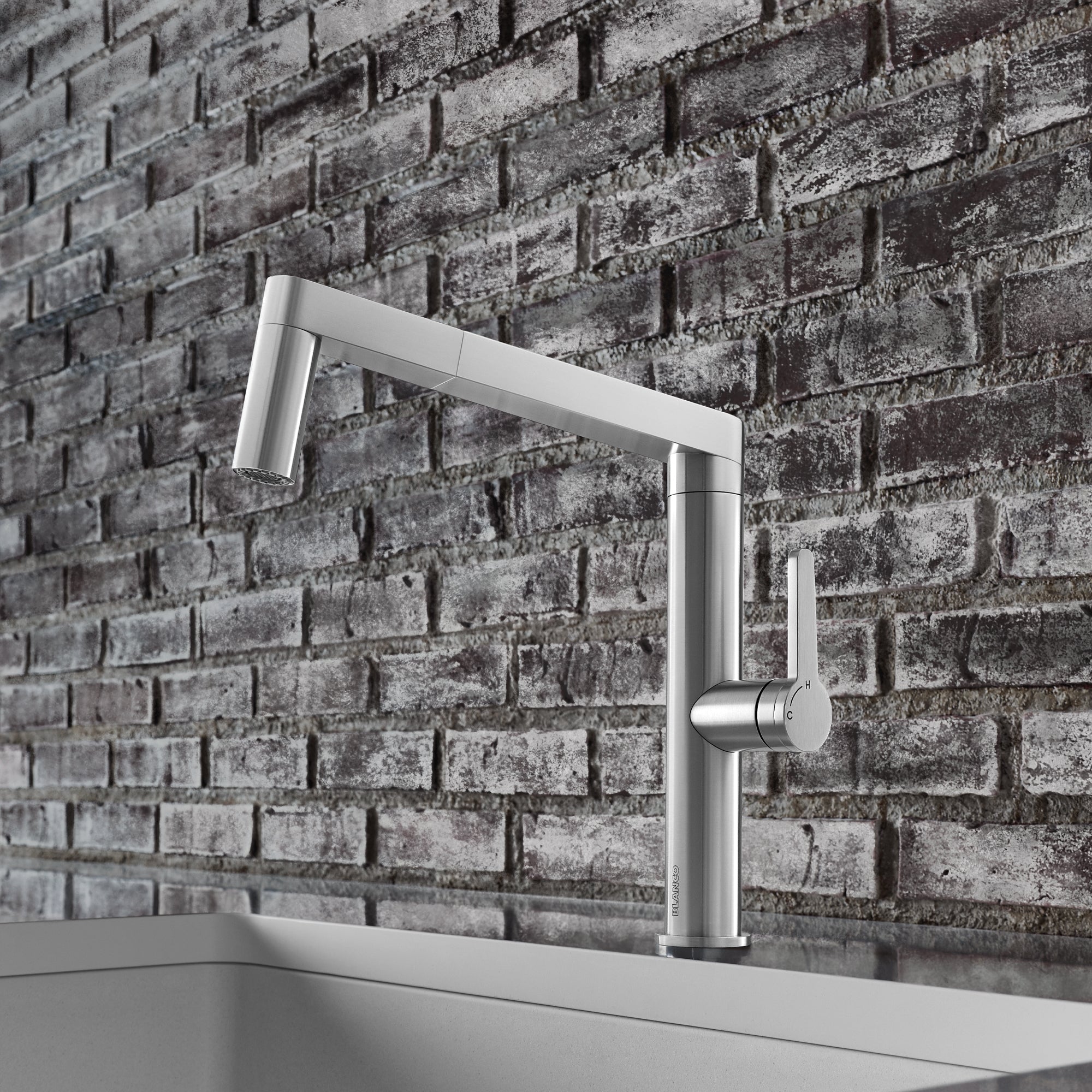 Blanco 402043- PANERA Low Arc Pull-Out Dual Spray Faucet, Stainless Steel - FaucetExpress.ca