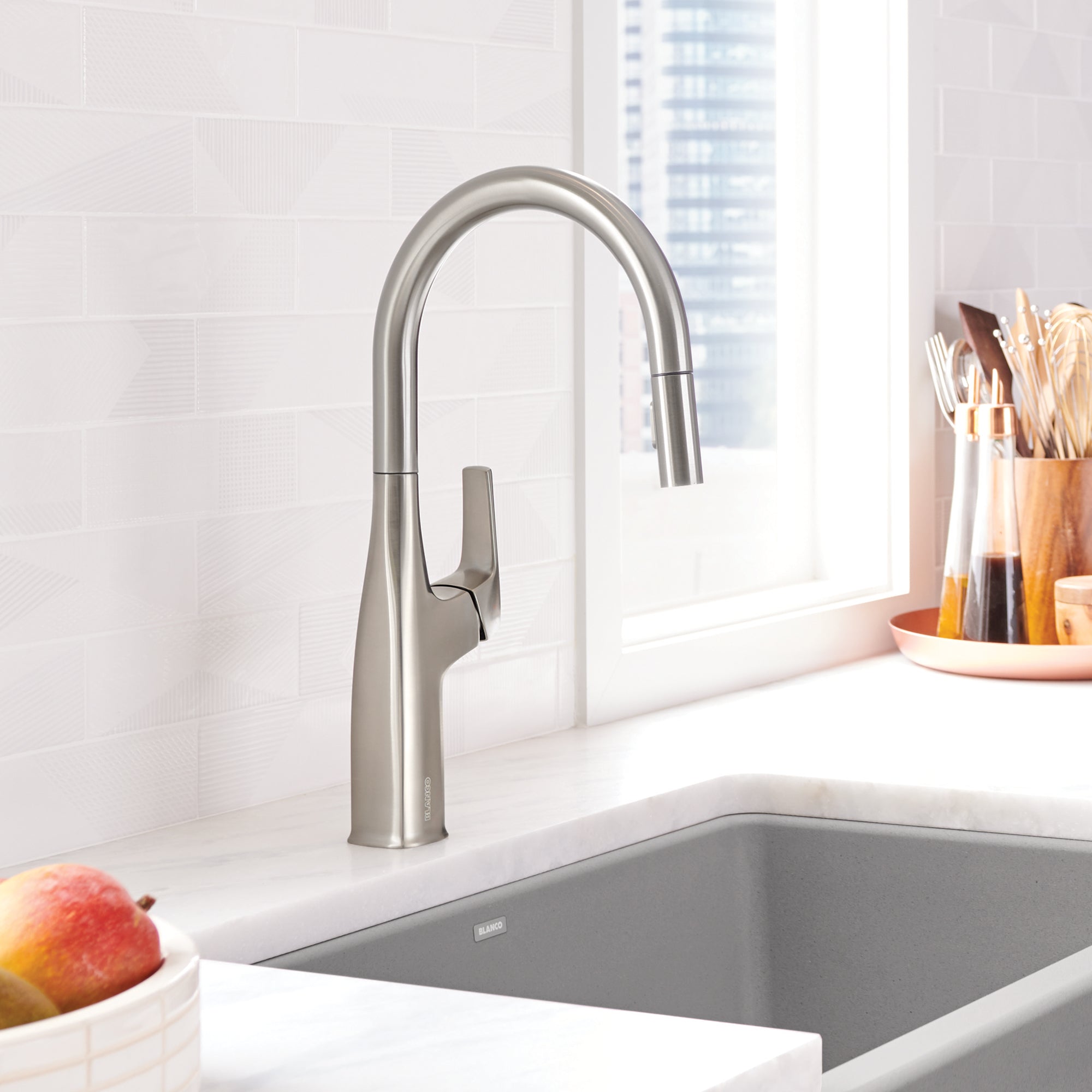 Blanco 442678- RIVANA HIGH-ARC, Pull-down Kitchen Faucet, 1.5 GPM (Dual-spray), Stainless Finish - FaucetExpress.ca