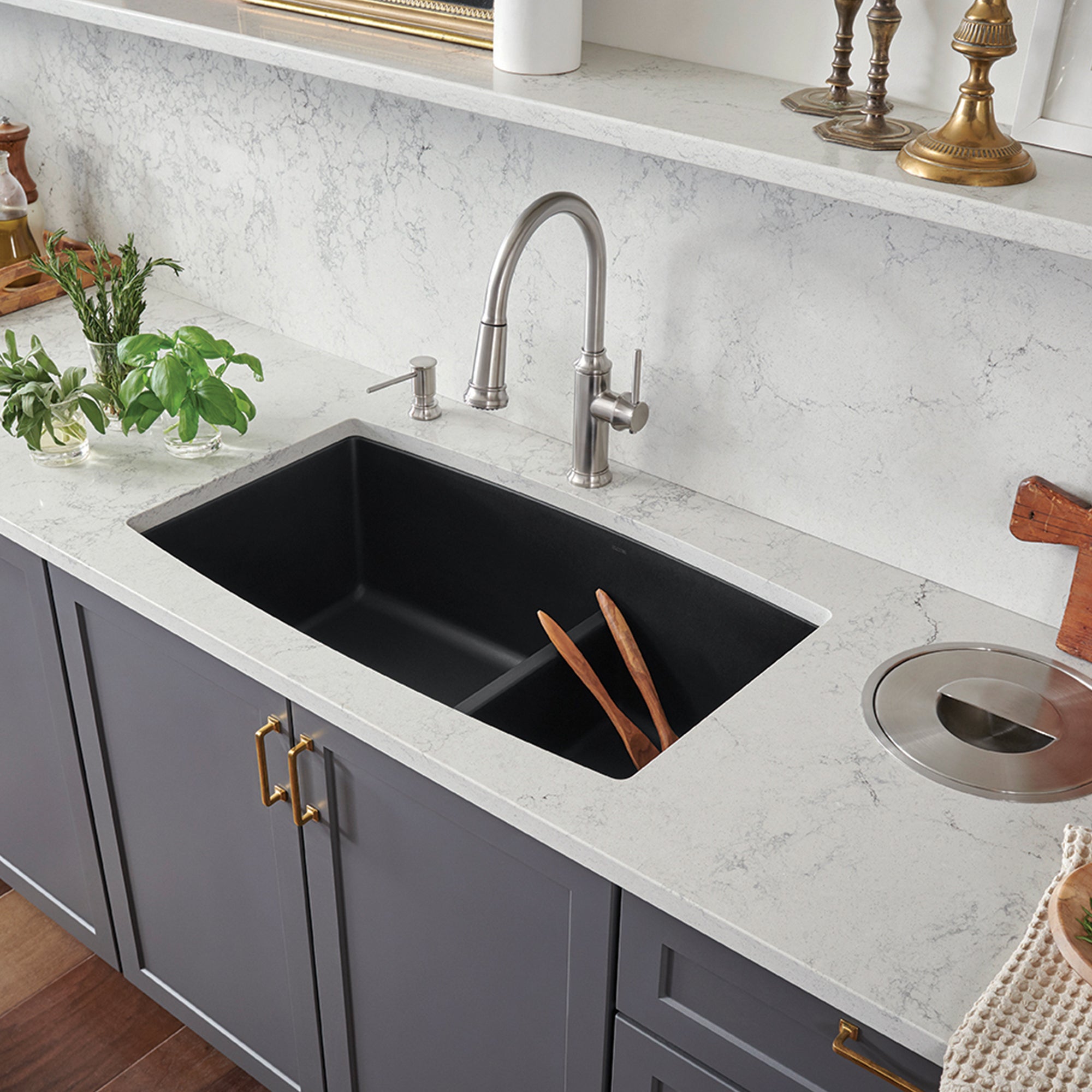 Blanco 402664- Blanco Performa U 1 3/4 Low Divide, Coal Black - FaucetExpress.ca