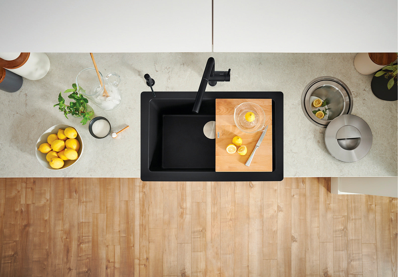 Blanco 402581- Vintera 30 Super Single Apron, Anthracite - FaucetExpress.ca