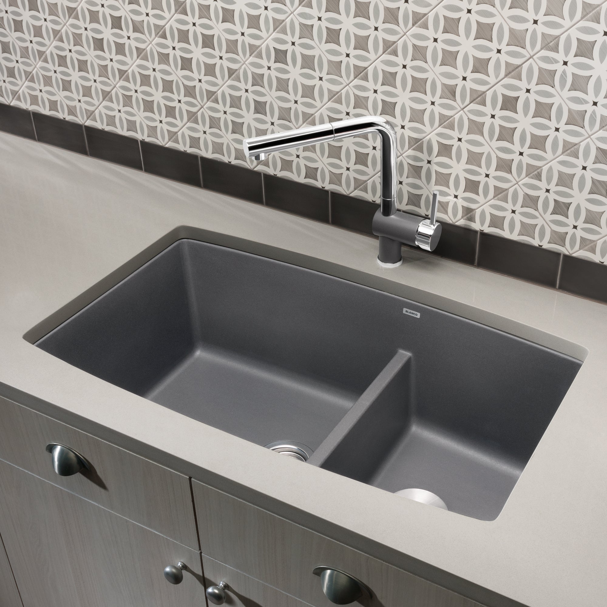 Blanco 401418- PERFORMA U 1¾ Low Divide Undermount Sink, SILGRANIT®, Cinder - FaucetExpress.ca