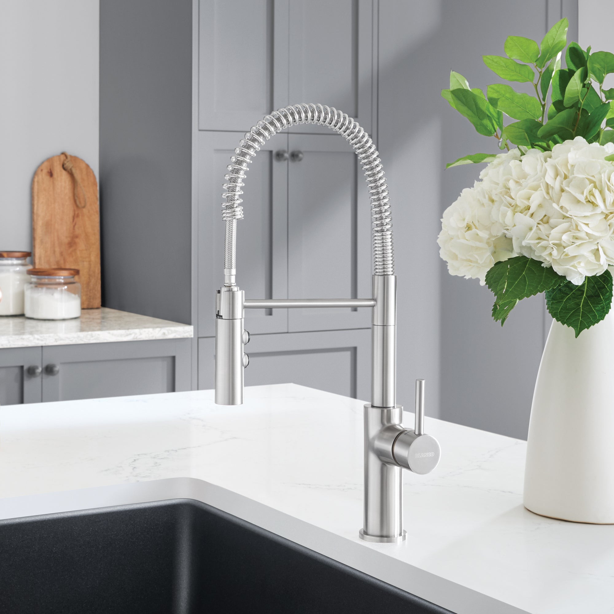 Blanco 401918- CATRIS™ Pull-down Semi-Pro Kitchen Faucet, Stainless Finish - FaucetExpress.ca