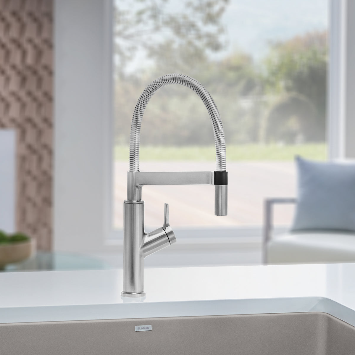 Blanco 401991- SOLENTA Semi-Pro High Arc Kitchen Faucet, Stainless Finish - FaucetExpress.ca