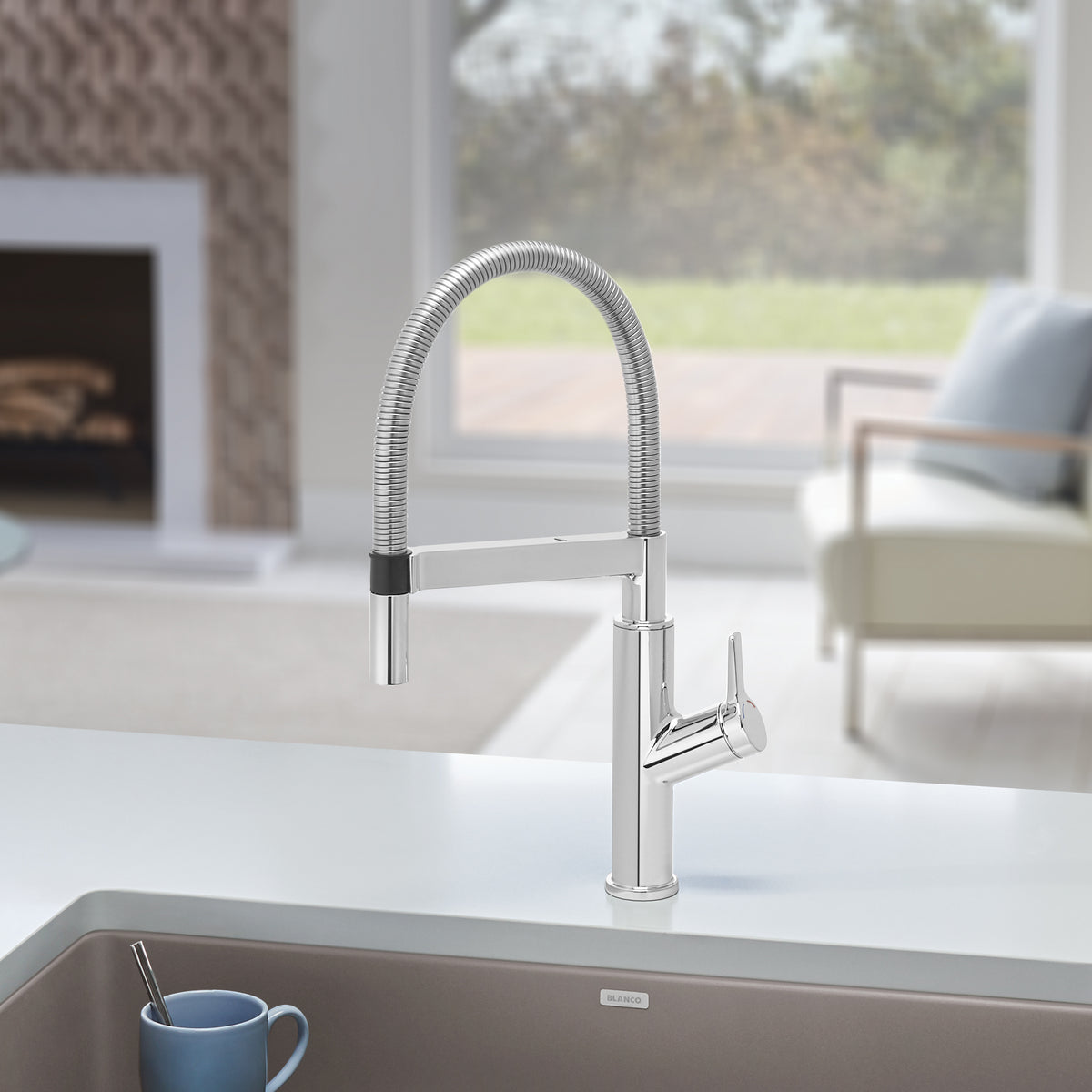 Blanco 401991- SOLENTA Semi-Pro High Arc Kitchen Faucet, Stainless Finish - FaucetExpress.ca