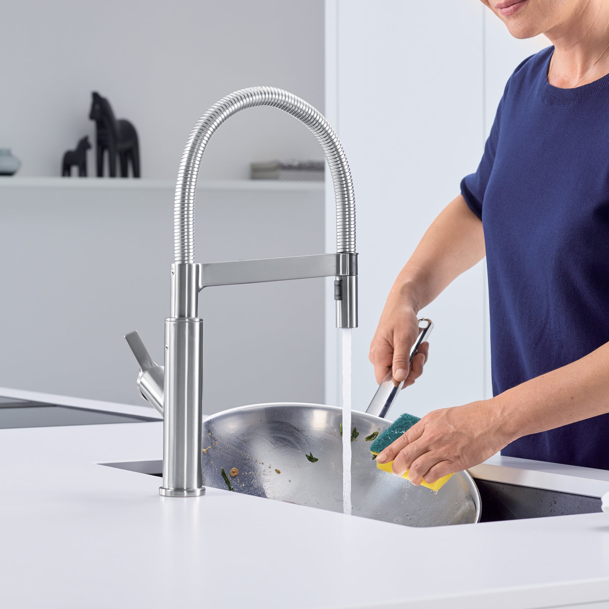 Blanco 401993- SOLENTA SENSO Hands-Free Sensor Faucet, Stainless Finish - FaucetExpress.ca