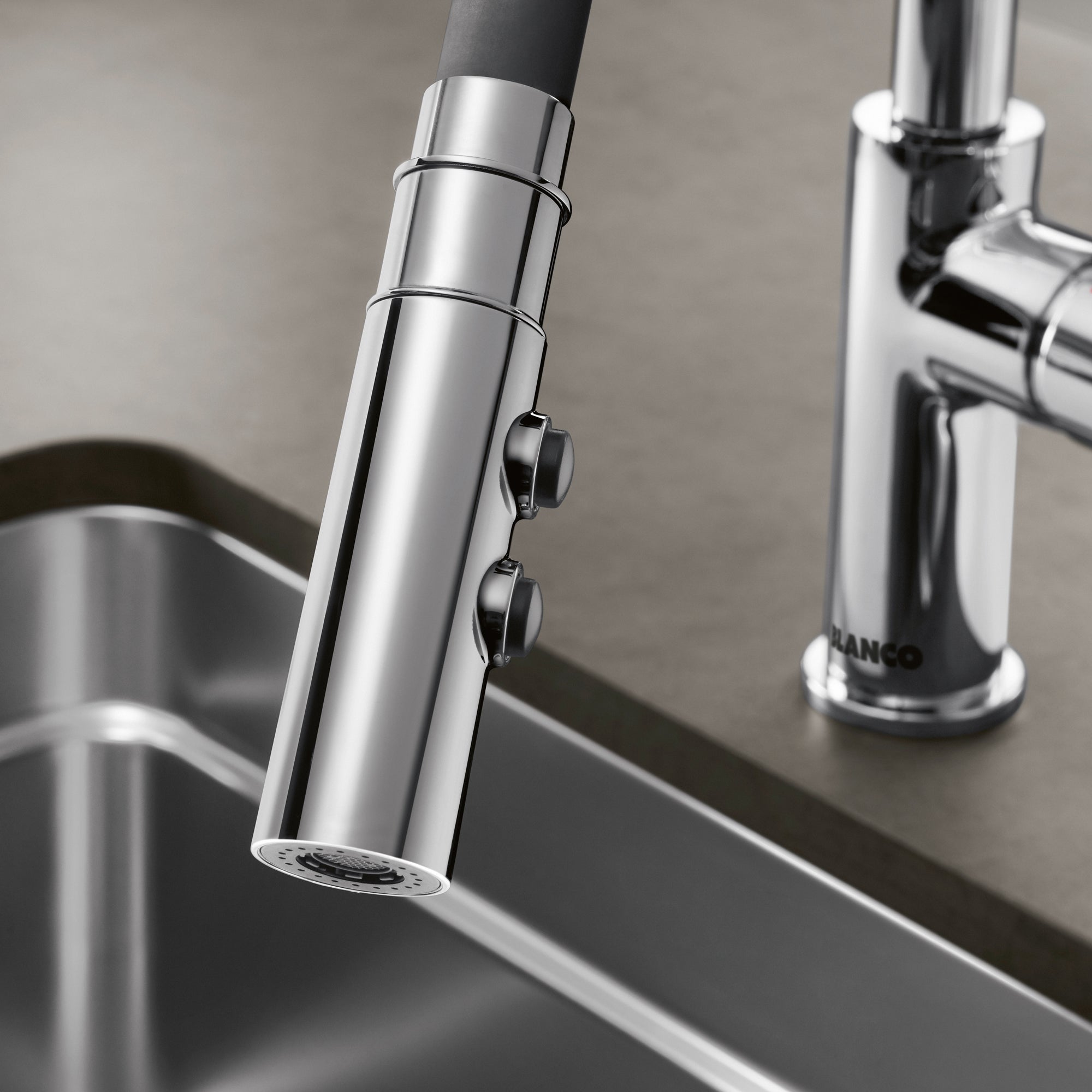 Blanco 402448- CATRIS FLEXO, Semi-professional Pull-down Kitchen Faucet, 1.5 GPM (Dual-spray), Stainless Finish - FaucetExpress.ca